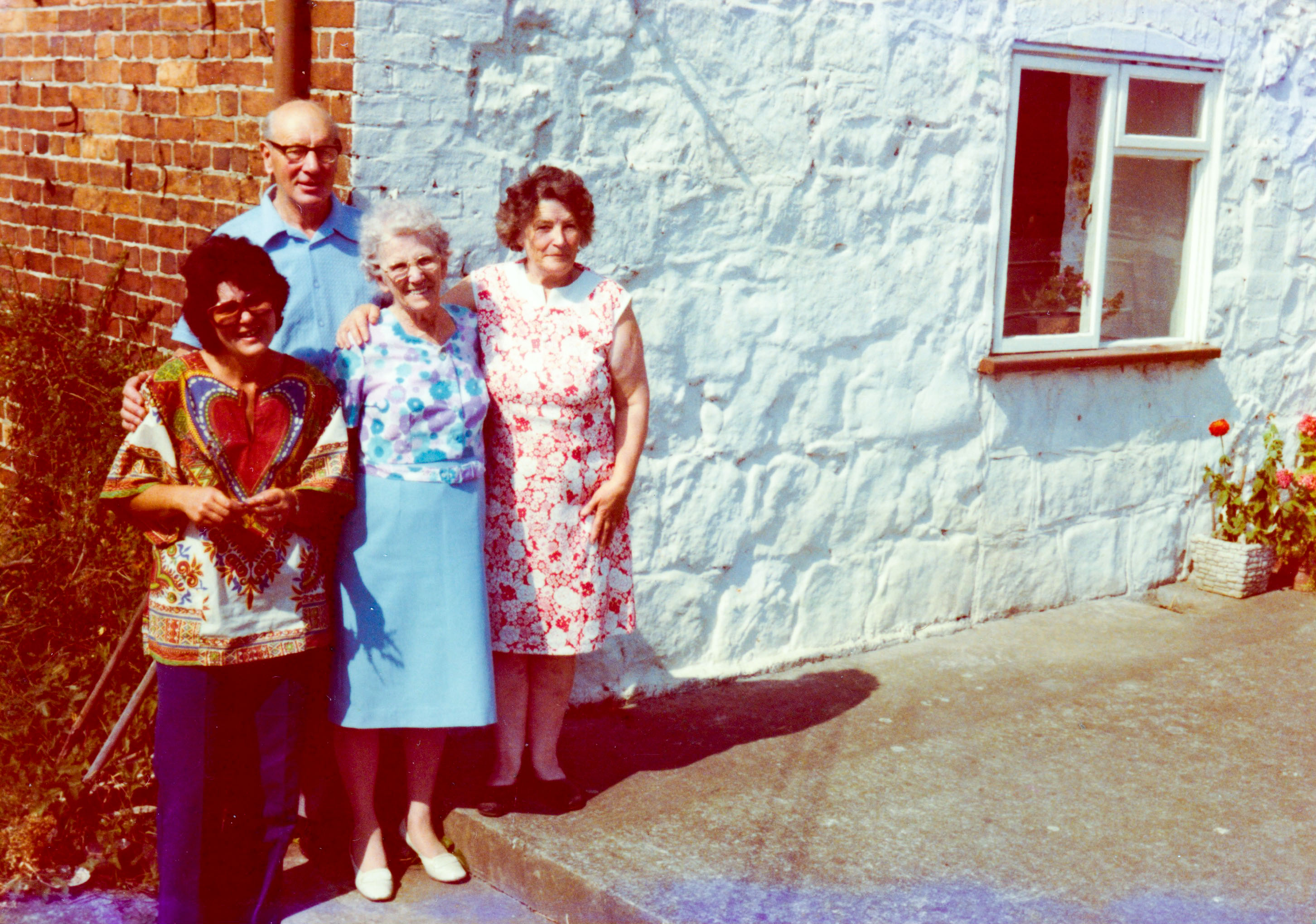 Margaret Wilson, Walter Wall, Margaret Wall, one occupant, Nant Farm, 1976